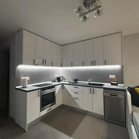 Appartamento Aei Seaside Karianí