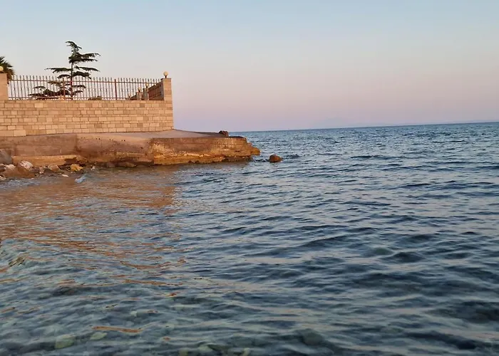 αεί κάριανη 1 * Karianí